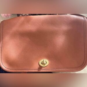 Coach Vintage Pocket Purse British Tan - Style 9755 - Excellent Condition